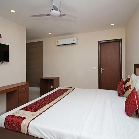 OYO 9028 Hotel Blu Pebbles Neu-Delhi Exterior foto