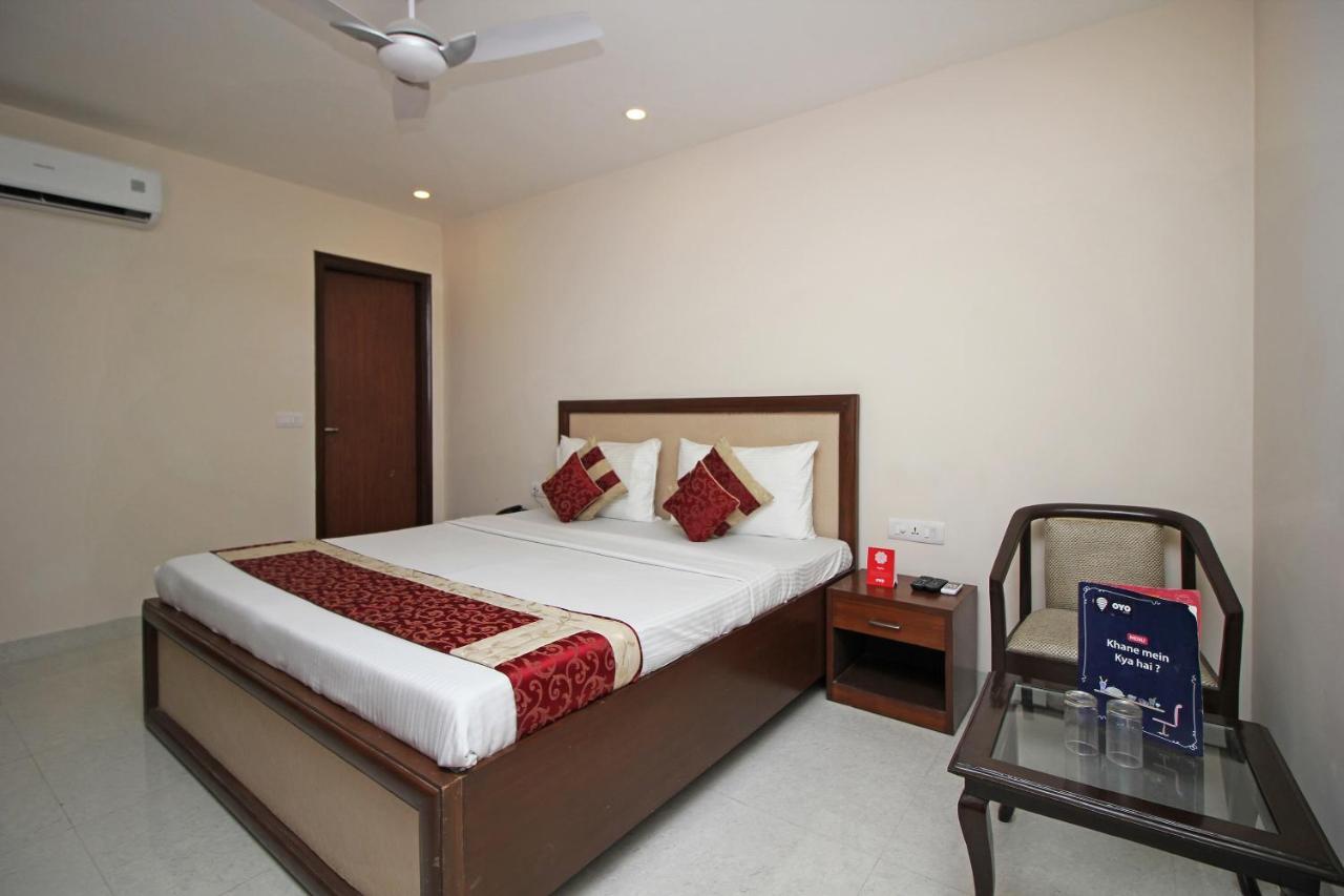 OYO 9028 Hotel Blu Pebbles Neu-Delhi Exterior foto