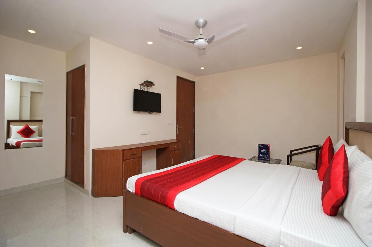 OYO 9028 Hotel Blu Pebbles Neu-Delhi Exterior foto