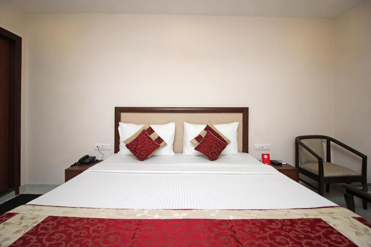 OYO 9028 Hotel Blu Pebbles Neu-Delhi Exterior foto