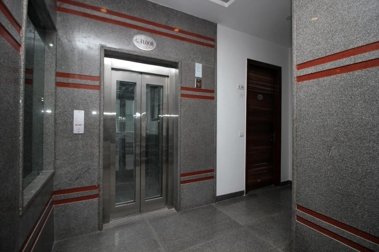 OYO 9028 Hotel Blu Pebbles Neu-Delhi Exterior foto