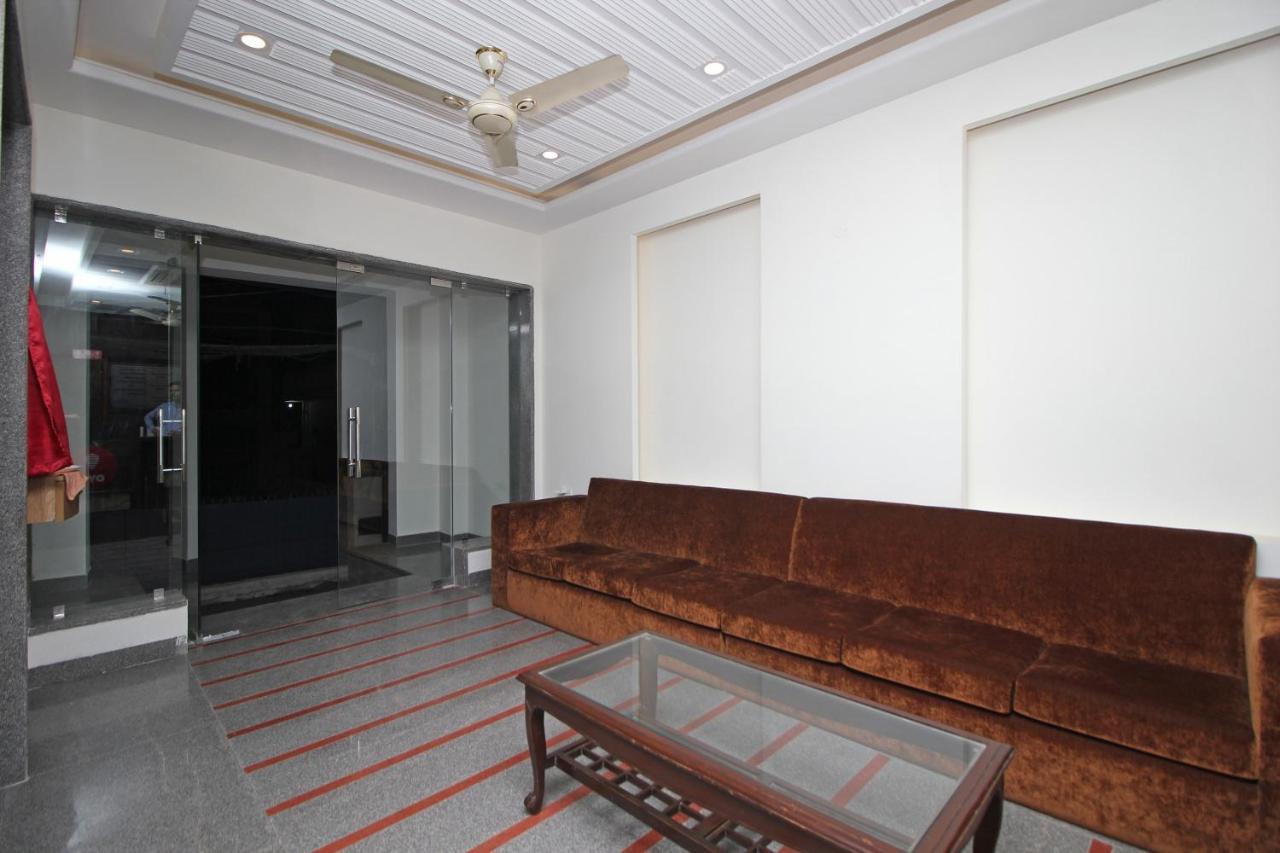 OYO 9028 Hotel Blu Pebbles Neu-Delhi Exterior foto