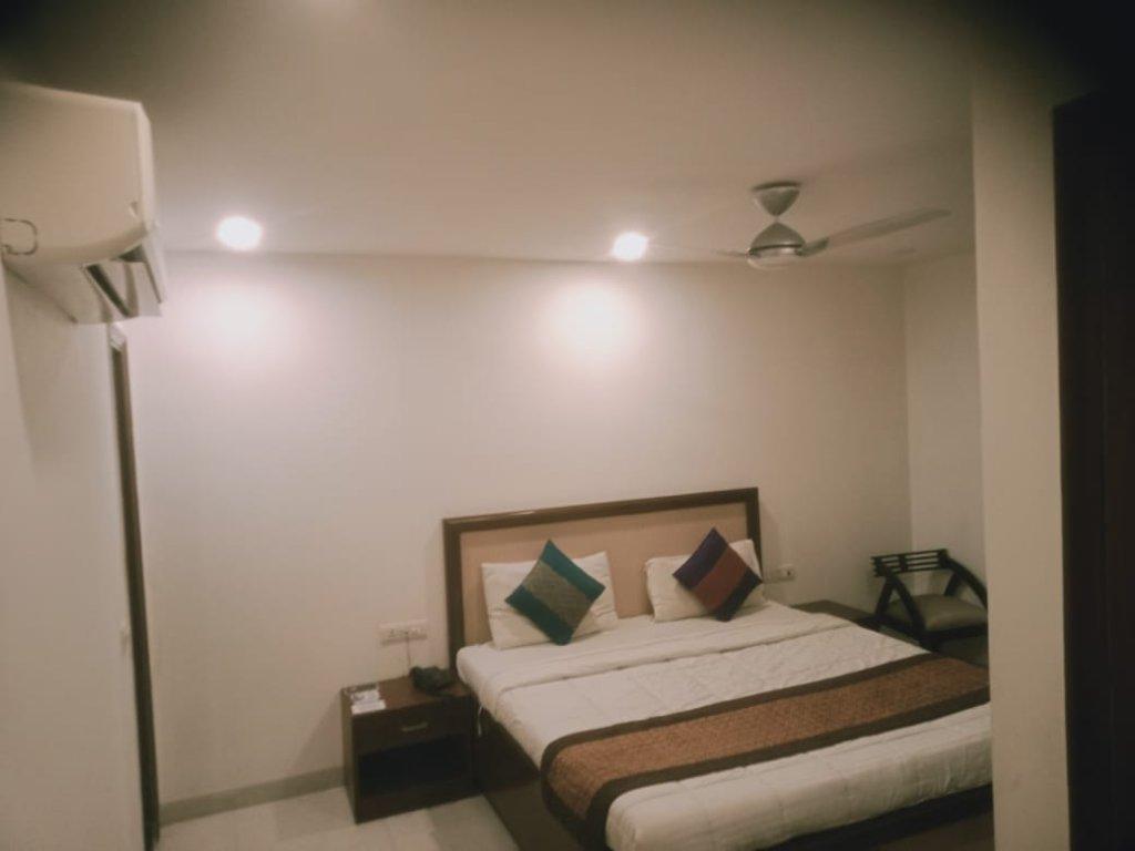 OYO 9028 Hotel Blu Pebbles Neu-Delhi Exterior foto